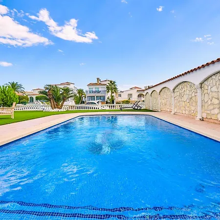 Impresionante Al Canal Con Piscina * Empuriabrava
